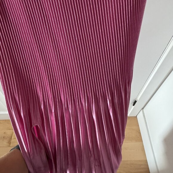 L'IDEE Soiree/GiGi One Shoulder Gown in Hot Pink Size 6 XSmall - Picture 2 of 4